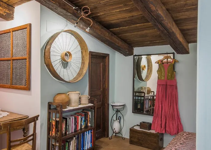 Il Nibbio - Soffitta Delle Ginestre Appartement *