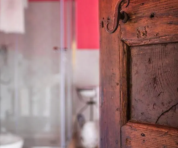 Il Nibbio - Soffitta Delle Ginestre Appartement *